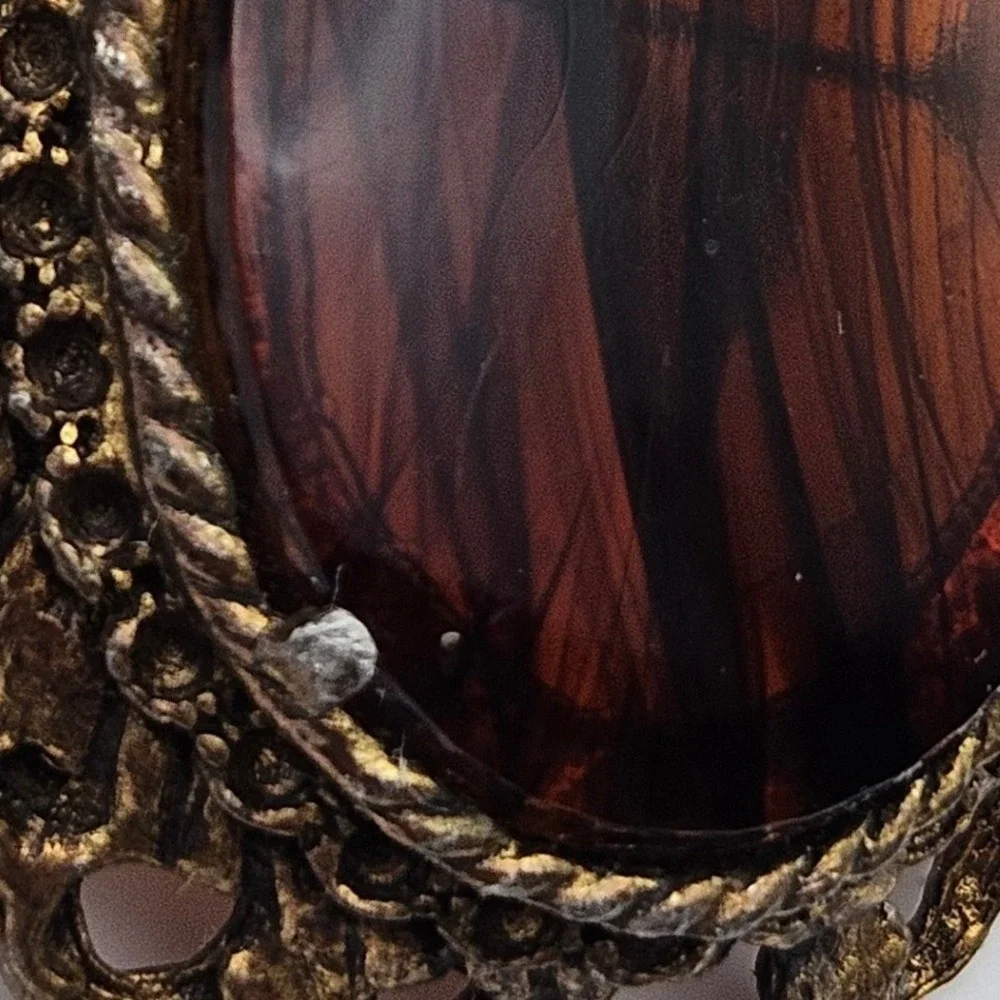 Vintage Ornate Gold Tone Filigree Oval Brooch Topaz Colored Brown Glass Pin